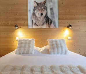 Skrivebord, strygejern/strygebræt, weekendseng, Wi-Fi