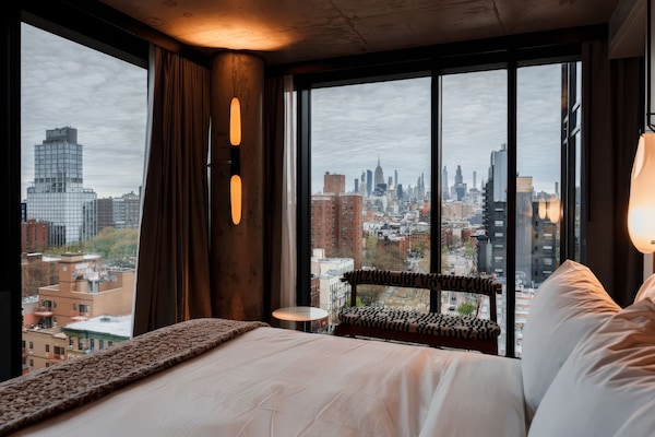 Superior Single Room, City View | Premium bedding, pillowtop beds, in-room safe, desk