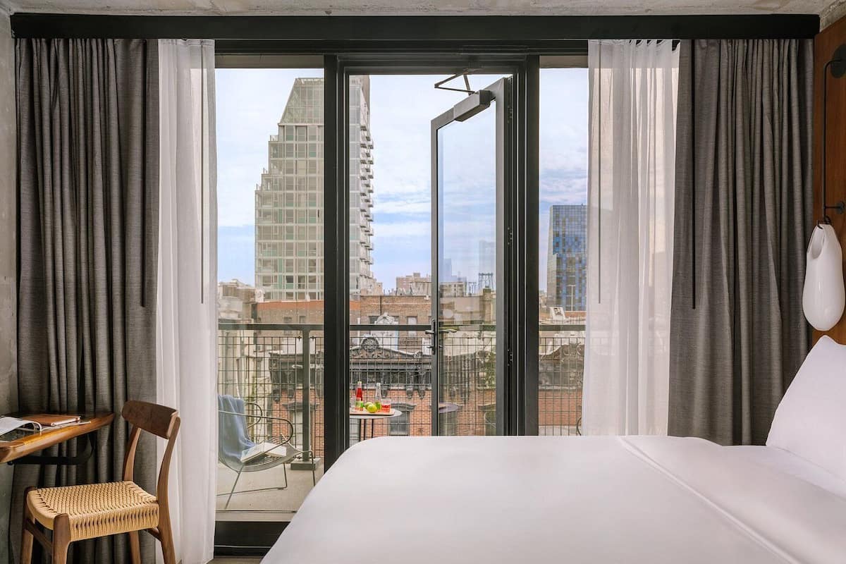 Signature Single Room | Balcony