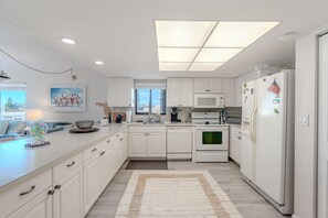 Condo, Multiple Beds (Pelican Watch #108) | Private kitchen - Pelican Watch #108 (Fort Myers Beach)