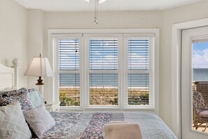 3 bedrooms, WiFi, bed sheets - Superb 3-bedroom ocean view condo located within walking distance to everything! (Tybee Island)