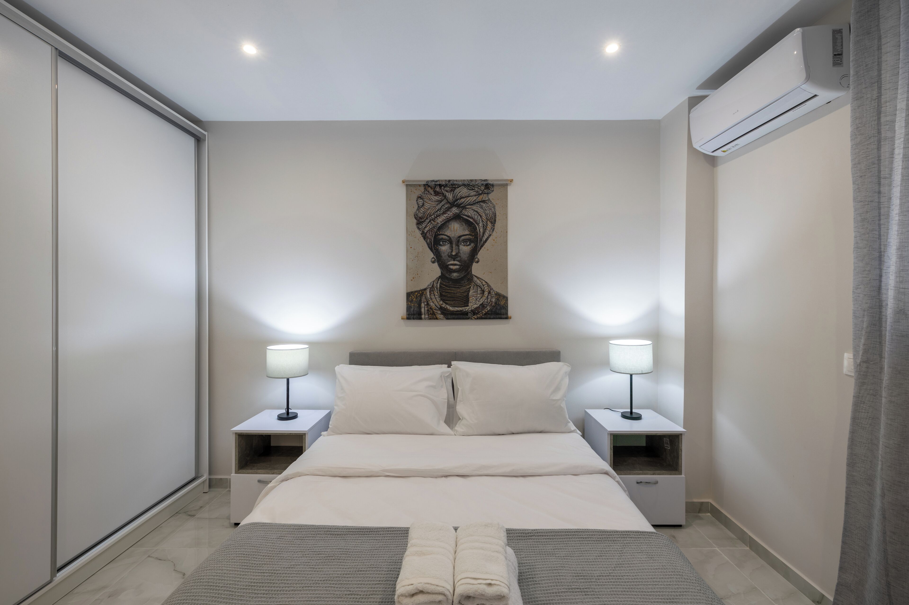 1 soverom, strykejern/-brett, wi-fi (inkludert) og sengetøy