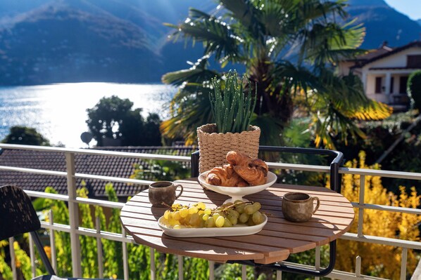 Premium bedding, down duvets, iron/ironing board, cots/infant beds