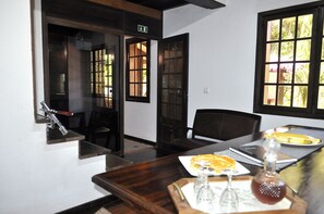 تناول الطعام