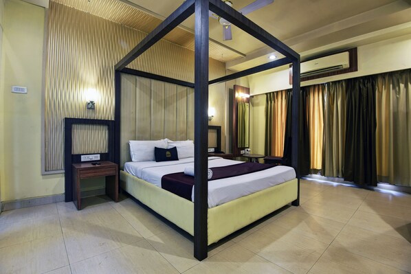 华丽双人房, 城市景观 | 办公桌、笔记本电脑工作区、熨斗/熨衣板、免费 WiFi