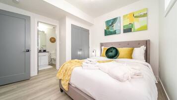 5 bedrooms, iron/ironing board, travel crib, free WiFi