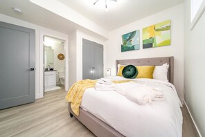 5 عدّة غرف نوم ومكواة/لوح كي وسرير سفر وواي فاي مجانًا