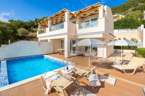 Pool - Villa Damian - Two Bedroom Villa, Sleeps 4 (Mparmpati)