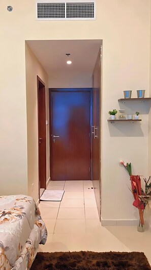 Departamento superior, balcón, vista a la ciudad | Insonorización, tabla de planchar con plancha y wifi gratis 