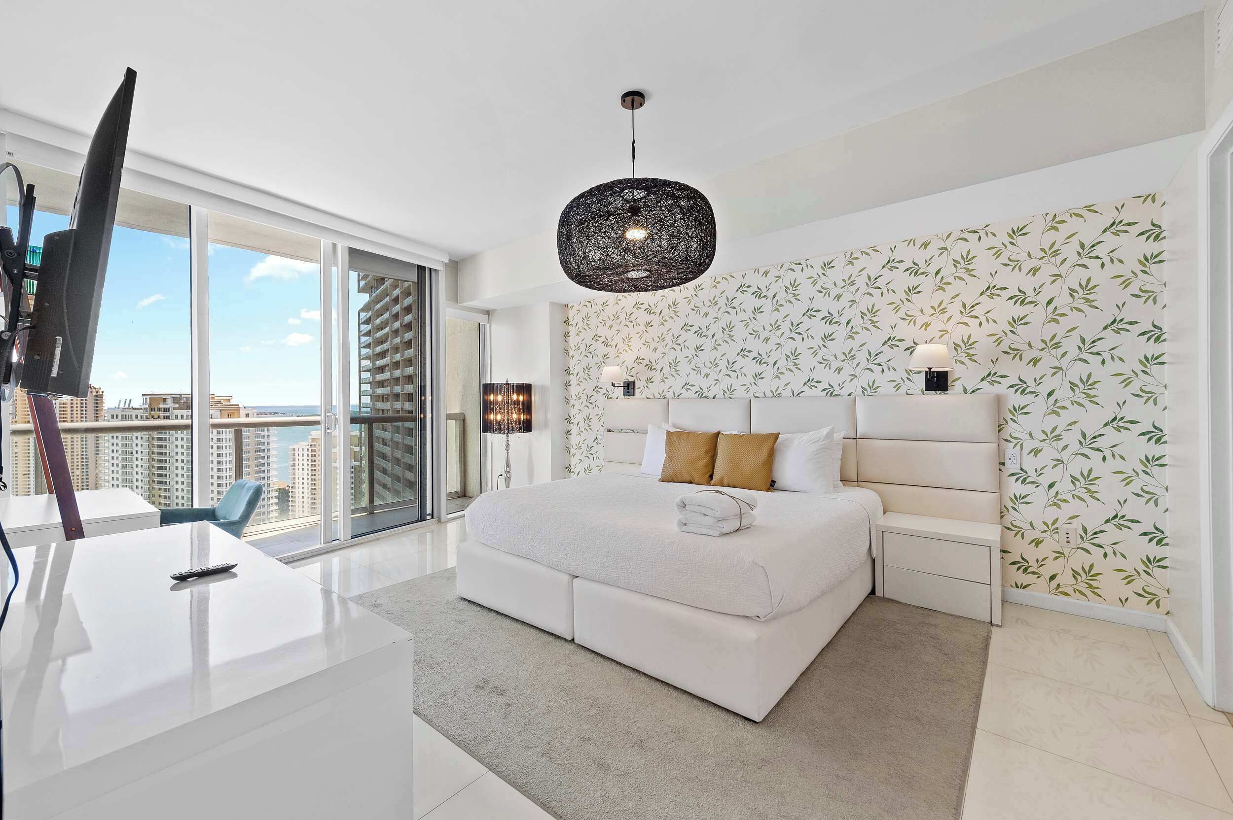 1 bedroom, desk, iron/ironing board, WiFi