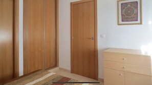 3 多间卧室、WiFi