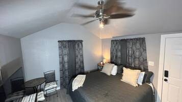 1 Schlafzimmer, Bügeleisen/Bügelbrett, Internetzugang, Bettwäsche