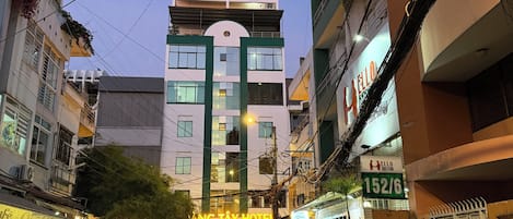 Fachada de la propiedad