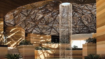 Couples treatment rooms, sauna, hot tub, steam room, Turkish bath
