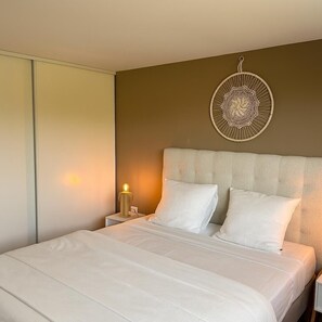 1 makuuhuone, silitysrauta/-lauta, vauvan matkasänky, Wi-Fi