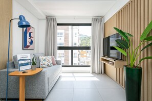 TV - ON Trindade | Terraço + Wi-Fi 500MB #Trina07 (Florianópolis)