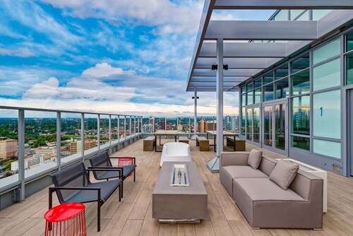 Calgary 2 Bedrooms Apartment