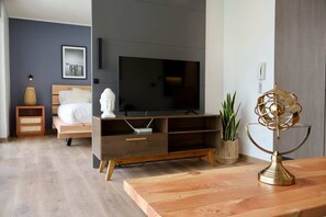 1 quarto, ferros/tábuas de passar roupa, acesso à internet