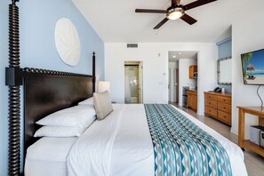 Iron/ironing board, free WiFi, bed sheets - Castaways Cove Beachfront Studio (East End)