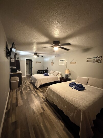 Cabin 3 - Cozy 1-bedroom cabin near Cassels-Boykins Boat Ramp
