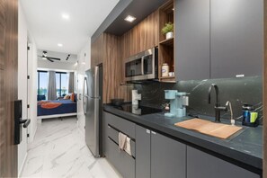 Private kitchen - Encantame Soleil studio lock off sleeps 4 (Playa Encanto)