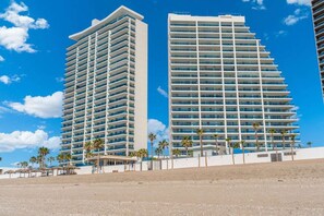 Exterior - Encantame Soleil |1st Floor -R103 | 1BR | Sleeps4 (Playa Encanto)