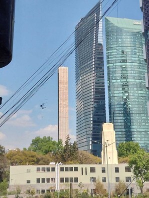 싱글룸, 시내 전망 | 무료 WiFi, 침대 시트