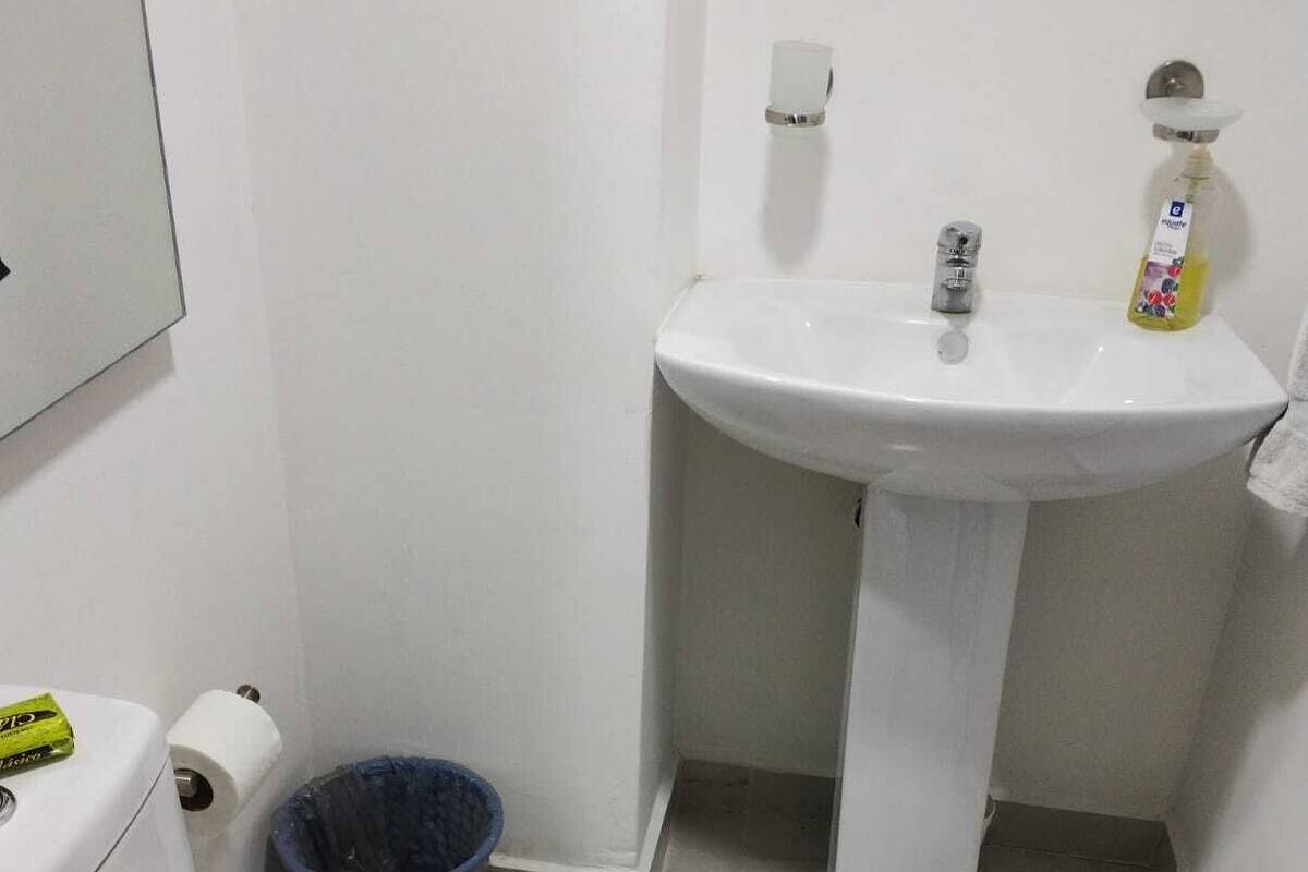 Basic Double Room Single Use | Bathroom | Shower, rainfall showerhead, towels, soap