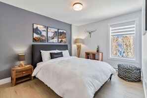 Fer et planche à repasser, accès Internet