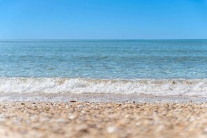 Beach nearby - Encantame Soleil |1st Floor - R103 |2BR |Sleeps8 (Playa Encanto)