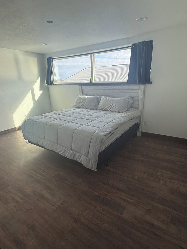 3 bedrooms, WiFi, bed sheets