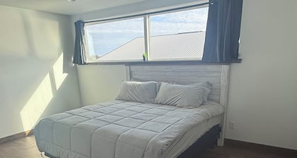 Cozy Modern Getaway in Nashua