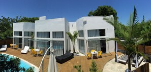 Outdoor dining - No1 Stylish Beach House With Pool (Florianópolis)