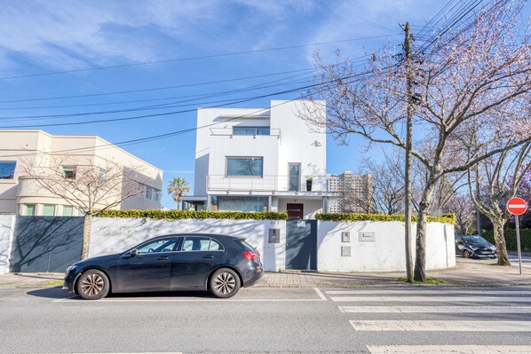 Phòng cách âm, truy cập Internet không dây miễn phí 