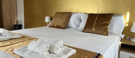 Quarto casal ou duplo clássico | Escrivaninha, Wi-Fi de cortesia