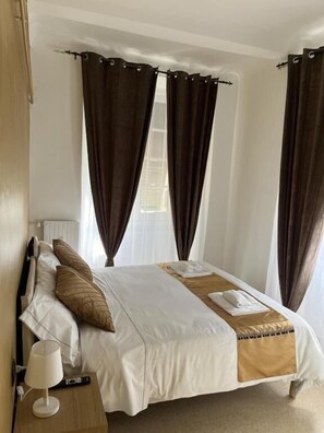 Schreibtisch, kostenloses WLAN