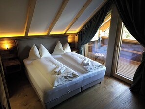 2 Schlafzimmer, Schreibtisch, Bügeleisen/Bügelbrett, kostenloses WLAN