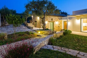 Exterior - Nature Retreat with Private Pool & Rooftop Hot Tub (Rethymno)