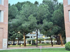 Property grounds - The Mediterranean House BCN (Barcelona)