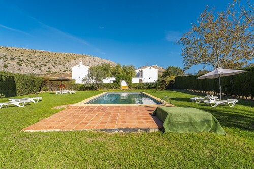 Cubo's Casa Rural Cortijo el Puntal / rural / private pool / large outdoor areas / views / free wifi