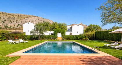 Cubo's Casa Rural Cortijo el Puntal / rural / private pool / large outdoor areas / views / free wifi
