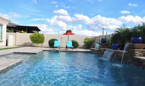 Free Heated Pool in Goodyear, Amazing outdoor and Indoor space.. Sleep 8 here.