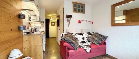 Iron/ironing board, WiFi