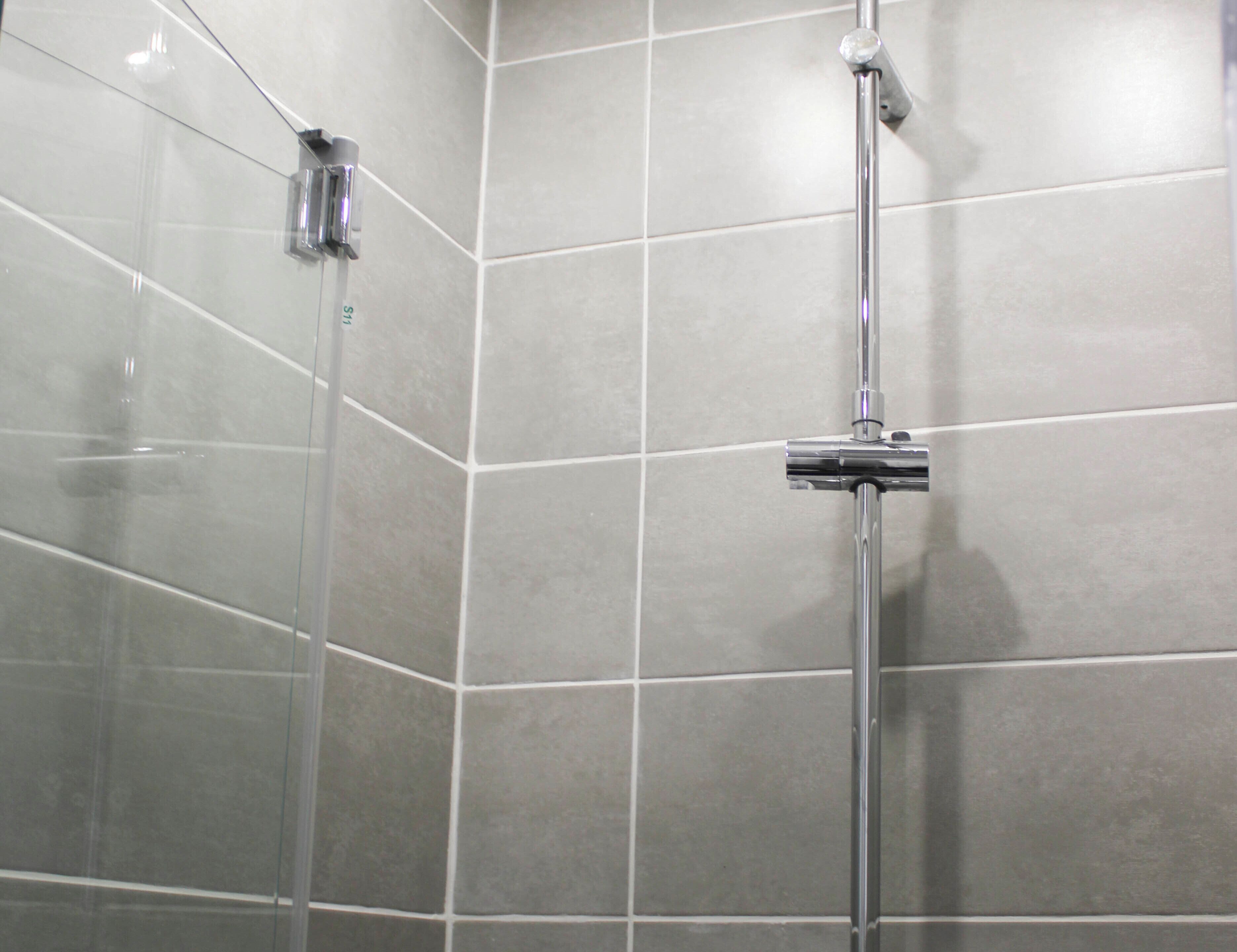 Hårtork och handdukar