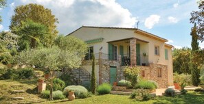 Exterior - Charming Provençal villa with pool (Méjannes-lès-Alès)