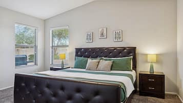 3 bedrooms, desk, iron/ironing board, free WiFi