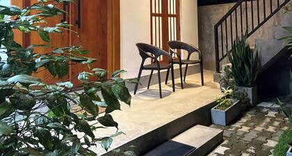 Serene 2BR Eco-Garden Home in Weligama Center