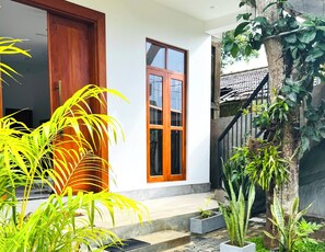 Exterior detail - Serene 2BR Eco-Garden Home in Weligama Center (Weligama)