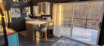 Romantic cabin retreat in the Central Ohio Valley