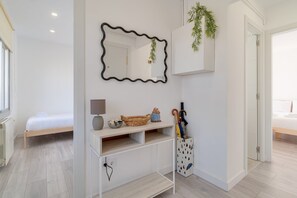 Interior - Guest Ready ‑ Bright & Stylish Flat w/ 3 Terraces (Barcelona)